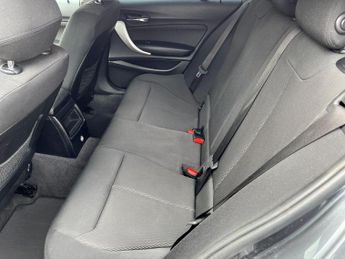 BMW 1 Series 1.5 118i SE Auto Euro 6 (s/s) 5dr