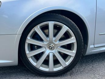 Volkswagen Passat 3.6 FSI V6 R36 Estate 5dr Petrol DSG 4Motion Euro 5 (300 ps)