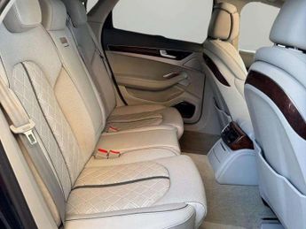 AUDI S8 4.0 TFSI V8 Saloon 4dr Petrol Tiptronic quattro Euro 6 (s/s) (52