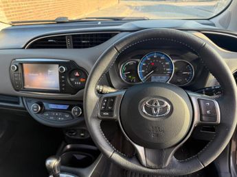 Toyota Yaris 1.5 VVT-h Icon E-CVT Euro 6 5dr