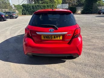 Toyota Yaris 1.5 VVT-h Sport E-CVT Euro 6 5dr