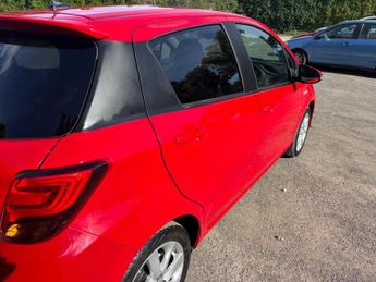 Toyota Yaris 1.5 VVT-h Sport E-CVT Euro 6 5dr