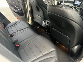 Mercedes-Benz GLC 2.1 GLC220d Sport (Premium) G-Tronic 4MATIC Euro 6 (s/s) 5dr