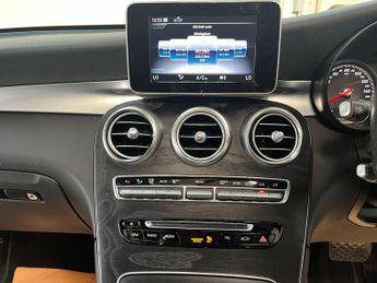 Mercedes-Benz GLC 2.1 GLC220d Sport (Premium) G-Tronic 4MATIC Euro 6 (s/s) 5dr