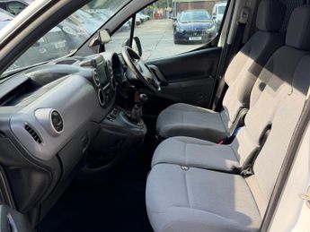 Peugeot Partner 1.6 HDi 850 Professional Panel Van 4dr Diesel Manual L1 (132 g/k