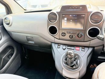 Peugeot Partner 1.6 HDi 850 Professional Panel Van 4dr Diesel Manual L1 (132 g/k