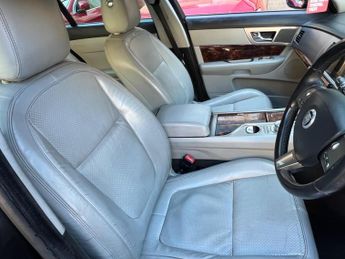 Jaguar XF 3.0d V6 Premium Luxury Auto Euro 5 4dr