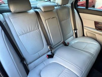 Jaguar XF 3.0d V6 Premium Luxury Auto Euro 5 4dr