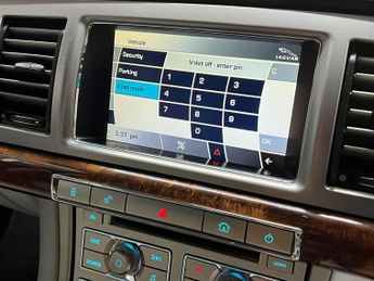 Jaguar XF 3.0d V6 Premium Luxury Auto Euro 5 4dr