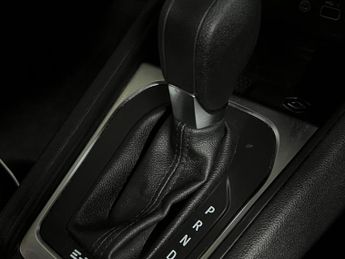 Renault Captur 1.6 E-TECH 9.8kWh techno Auto Euro 6 (s/s) 5dr