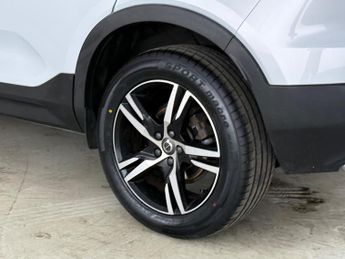 Volvo XC40 2.0 D3 R-Design Auto Euro 6 (s/s) 5dr