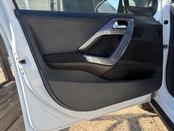 Peugeot 2008 1.2 PureTech Active Euro 6 5dr