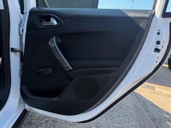 Peugeot 2008 1.2 PureTech Active Euro 6 5dr
