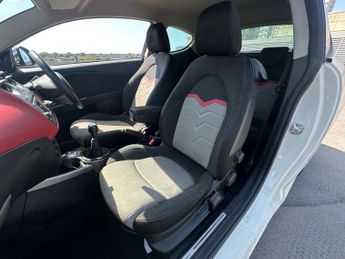 Alfa Romeo MiTo 875 TB TwinAir Distinctive Euro 6 (s/s) 3dr