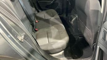 Volkswagen e-Golf 35.8kWh e-Golf Auto 5dr