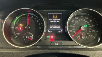 Volkswagen e-Golf 35.8kWh e-Golf Auto 5dr