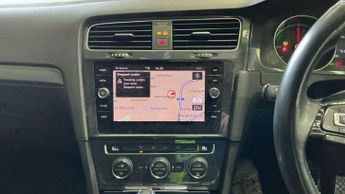 Volkswagen e-Golf 35.8kWh e-Golf Auto 5dr