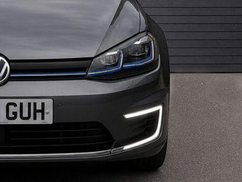 Volkswagen e-Golf 35.8kWh e-Golf Auto 5dr