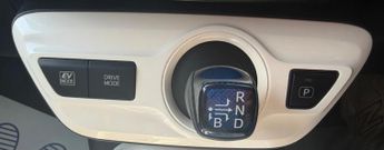 Toyota Prius 1.8 VVT-h Excel CVT Euro 6 (s/s) 5dr (15in Alloy)