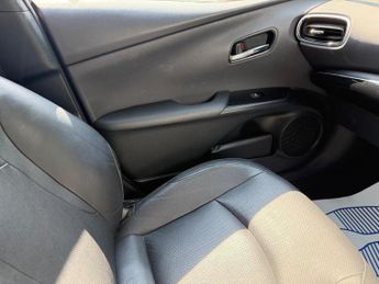 Toyota Prius 1.8 VVT-h Excel CVT Euro 6 (s/s) 5dr (15in Alloy)