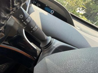 Toyota Prius 1.8 VVT-h Excel CVT Euro 6 (s/s) 5dr (15in Alloy)