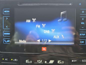 Toyota Prius 1.8 VVT-h Excel CVT Euro 6 (s/s) 5dr (15in Alloy)