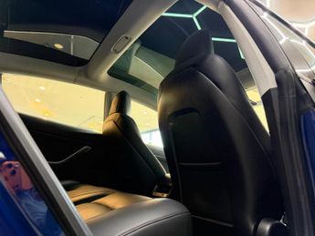 Tesla Model 3 (Dual Motor) Performance Auto 4WDE 4dr (Performance Upgrade)
