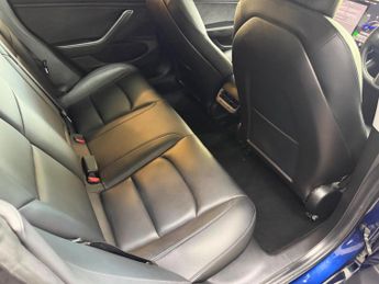 Tesla Model 3 (Dual Motor) Performance Auto 4WDE 4dr (Performance Upgrade)