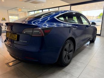 Tesla Model 3 (Dual Motor) Performance Auto 4WDE 4dr (Performance Upgrade)