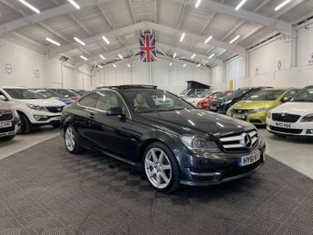 Mercedes-Benz C Class 2.1 C220 CDI BlueEfficiency AMG Sport Edition 125 G-Tronic+ Euro