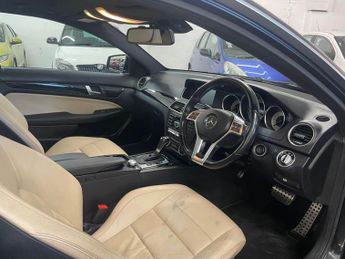 Mercedes-Benz C Class 2.1 C220 CDI BlueEfficiency AMG Sport Edition 125 G-Tronic+ Euro