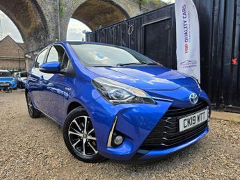 Toyota Yaris 1.5 VVT-h Icon Tech E-CVT Euro 6 (s/s) 5dr