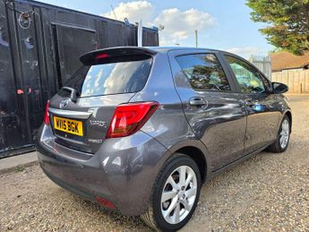 Toyota Yaris 1.5 VVT-h Excel E-CVT Euro 6 5dr (15in Alloy)