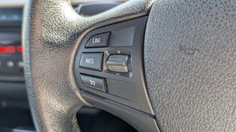BMW 3 Series 2.0 320d SE Auto xDrive Euro 5 (s/s) 4dr