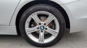BMW 3 Series 2.0 320d SE Auto xDrive Euro 5 (s/s) 4dr