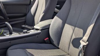 BMW 3 Series 2.0 320d SE Auto xDrive Euro 5 (s/s) 4dr