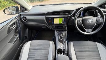 Toyota Auris 1.8 VVT-h Icon Touring Sports CVT Euro 6 (s/s) 5dr (Safety Sense