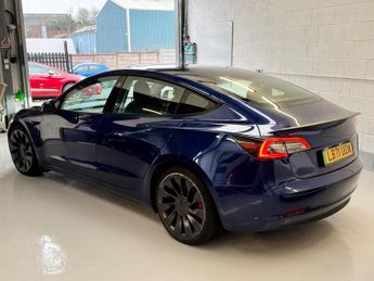 Tesla Model 3 (Dual Motor) Performance Auto 4WDE 4dr (Performance Upgrade)