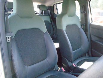 Dacia Spring 65 26.8kWh EXTREME Auto 5dr