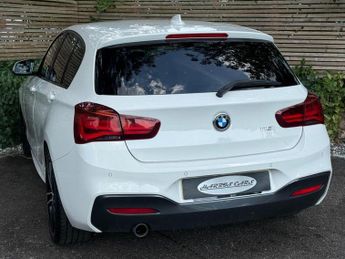 BMW 1 SERIES 1.5 118i GPF M Sport Shadow Edition Hatchback 5dr Petrol Auto Eu