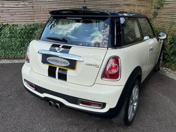 MINI HATCH 1.6 Cooper S Hatchback 3dr Petrol Manual Euro 5 (s/s) (184 ps) 1