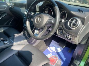 Mercedes-Benz A Class 1.5 A180d Sport (Premium) Hatchback 5dr Diesel 7G-DCT Euro 6 (s/