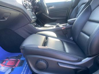 Mercedes-Benz A Class 1.5 A180d Sport (Premium) Hatchback 5dr Diesel 7G-DCT Euro 6 (s/