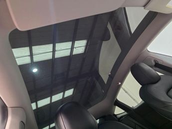 Tesla Model Y (Dual Motor) Long Range Auto 4WDE 5dr
