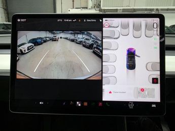 Tesla Model Y (Dual Motor) Long Range Auto 4WDE 5dr