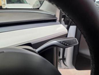 Tesla Model Y (Dual Motor) Long Range Auto 4WDE 5dr