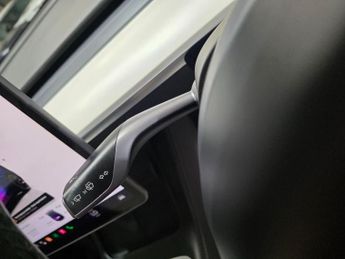 Tesla Model Y (Dual Motor) Long Range Auto 4WDE 5dr