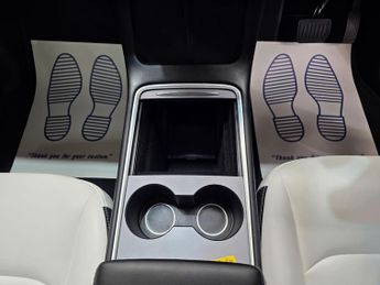 Tesla Model Y (Dual Motor) Long Range Auto 4WDE 5dr