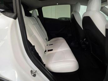 Tesla Model Y (Dual Motor) Long Range Auto 4WDE 5dr
