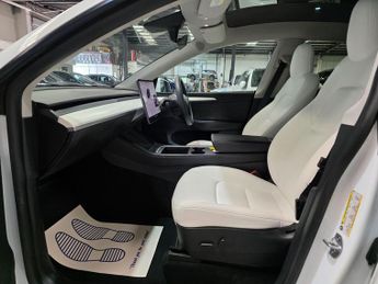 Tesla Model Y (Dual Motor) Long Range Auto 4WDE 5dr